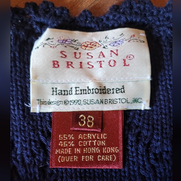 Rare vintage Hand embroidered scalloped crew neck navy sweater - Picture 4 of 4